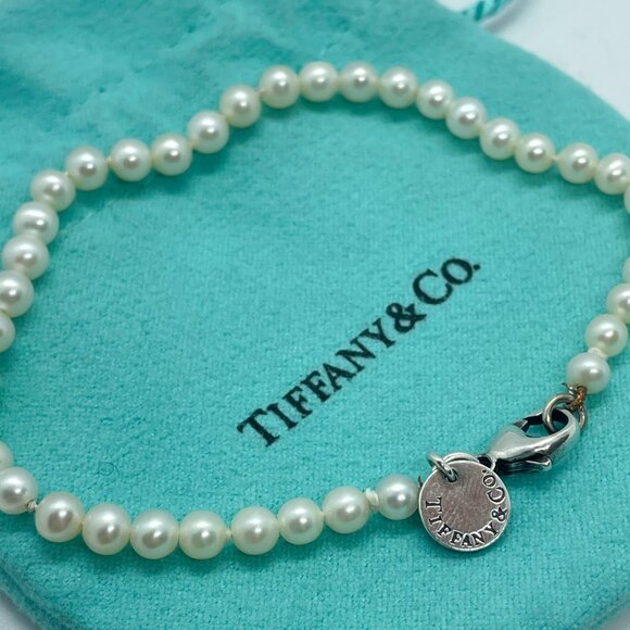 Tiffany 4mm Ziegfeld Pearls Bracelet 7” w/ Pouch - Picture 5 of 6